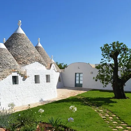 Trulli Pietra Rossa Ostuni