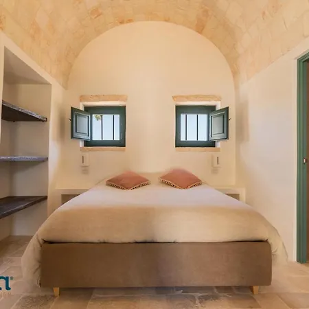 Trulli Pietra Rossa Ostuni